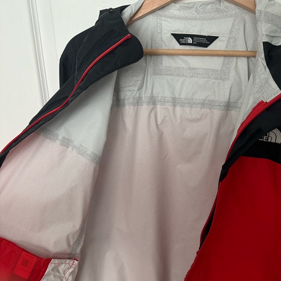 The North Face Men's Waterproof Jacket - Picture 8 of 12